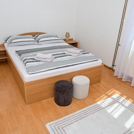 Apartments Dora Яйце Экстерьер фото