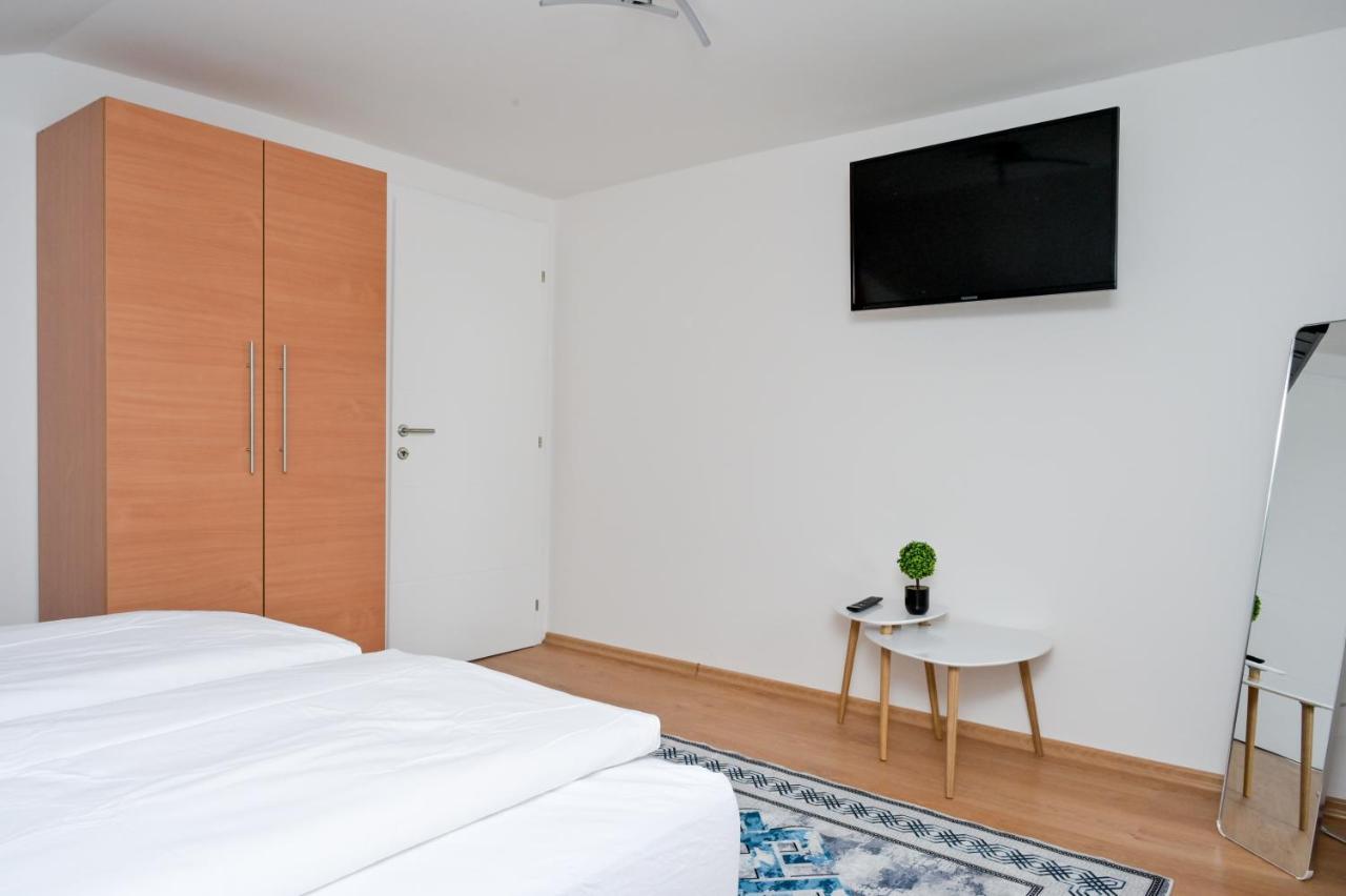 Apartments Dora Яйце Экстерьер фото