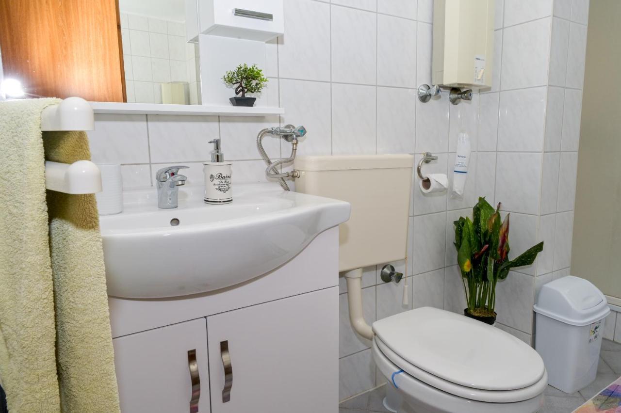 Apartments Dora Яйце Экстерьер фото