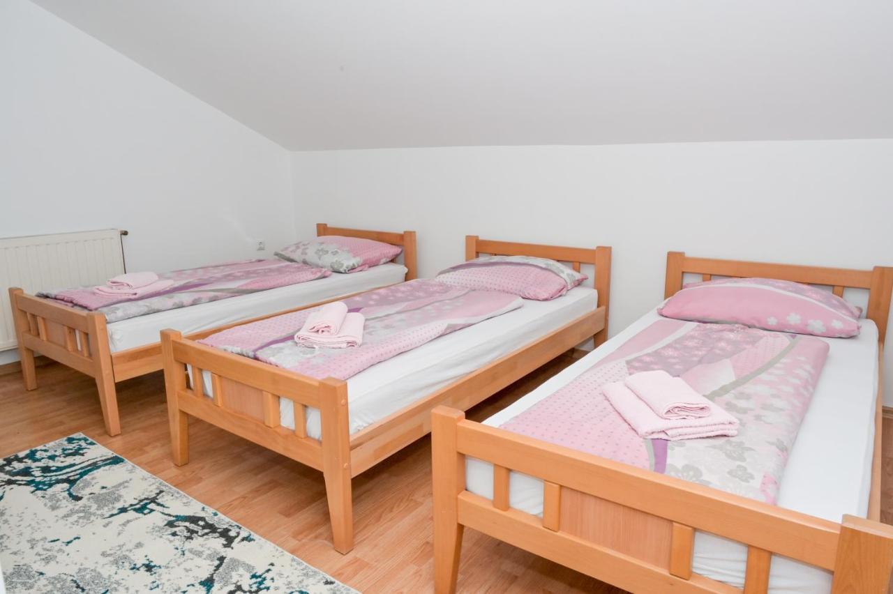 Apartments Dora Яйце Экстерьер фото